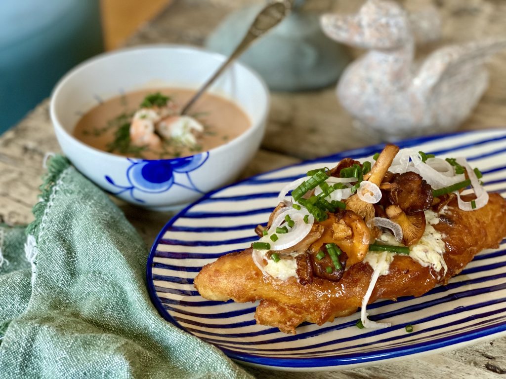 Langos med västerbottenskräm och kantareller!